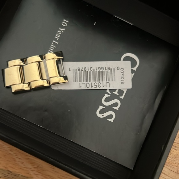 Guess women’s gold watch. (Needs battery changed). - Picture 2 of 5